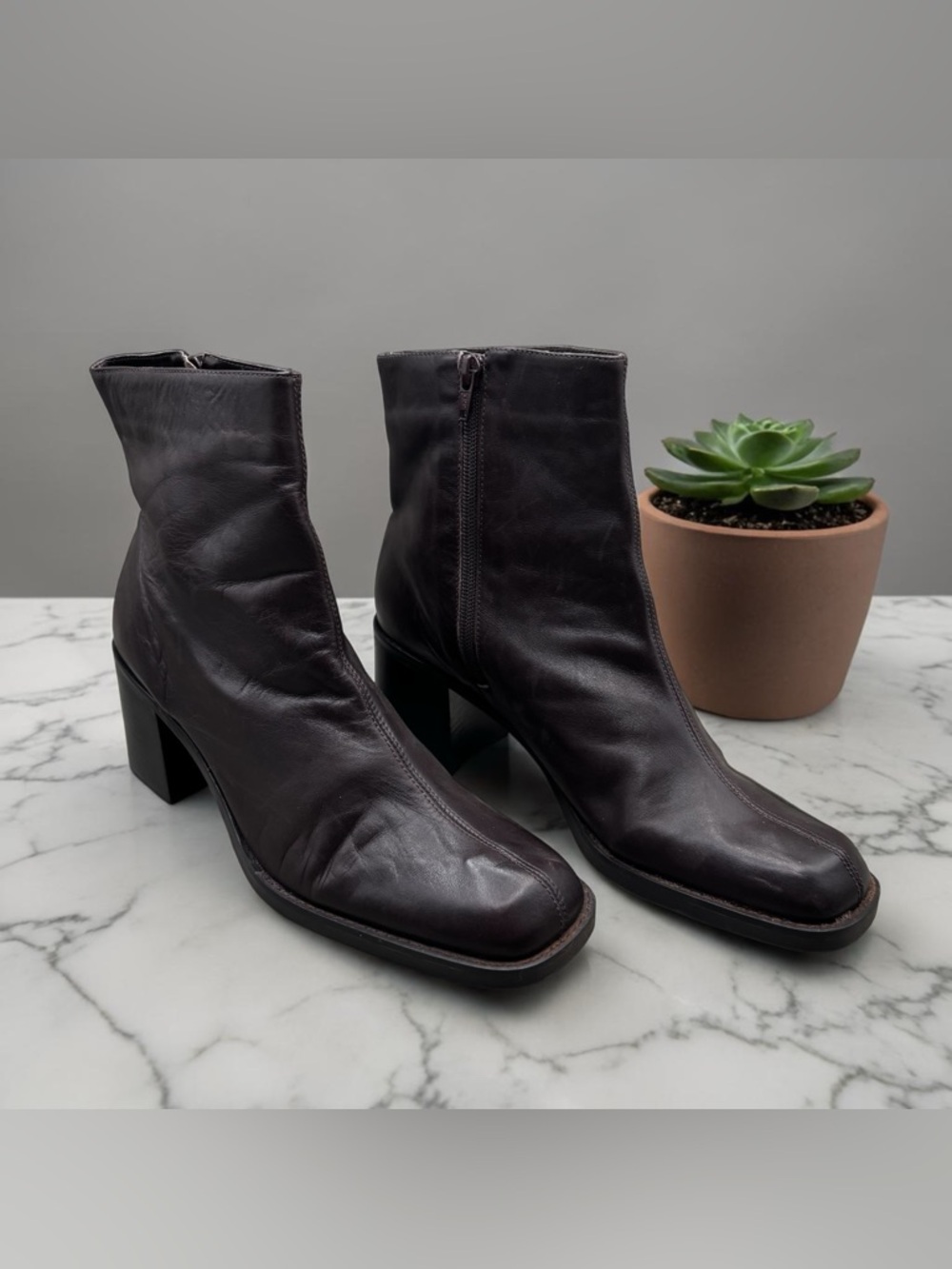 Apostrophe Jules Leathe Boots Brown Square Toe Side Zip Ankle Boots Size 10M